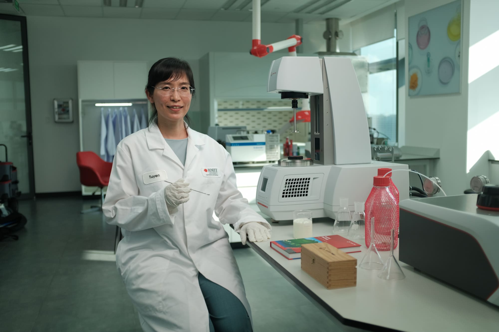 Dr Tuyen sees agricultural by-products as "an untapped resource" and leads efforts to turn waste into value through recycling and preservation solutions. (Photo: RMIT) 