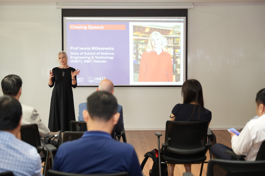 Professor Iwona Miliszewska, Dean of the School of Science, Engineering & Technology at RMIT Vietnam, spoke at the event.