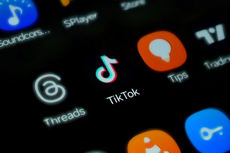Tiktok and other app icons on a smartphone